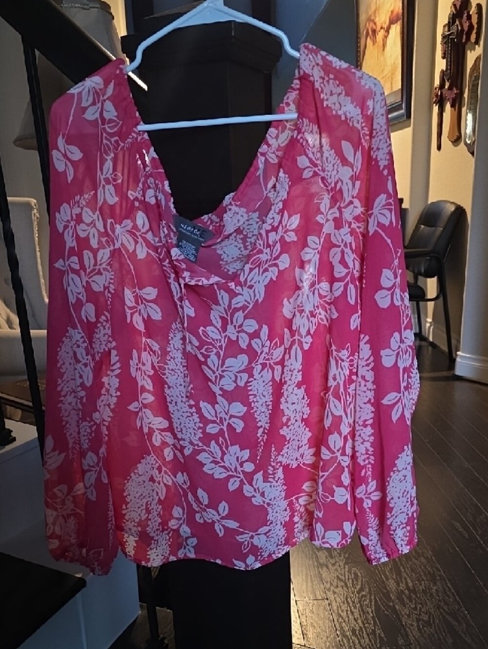 George Pink and White Floral V-Neck Long-Sleeve Blouse - Picture 6 of 11